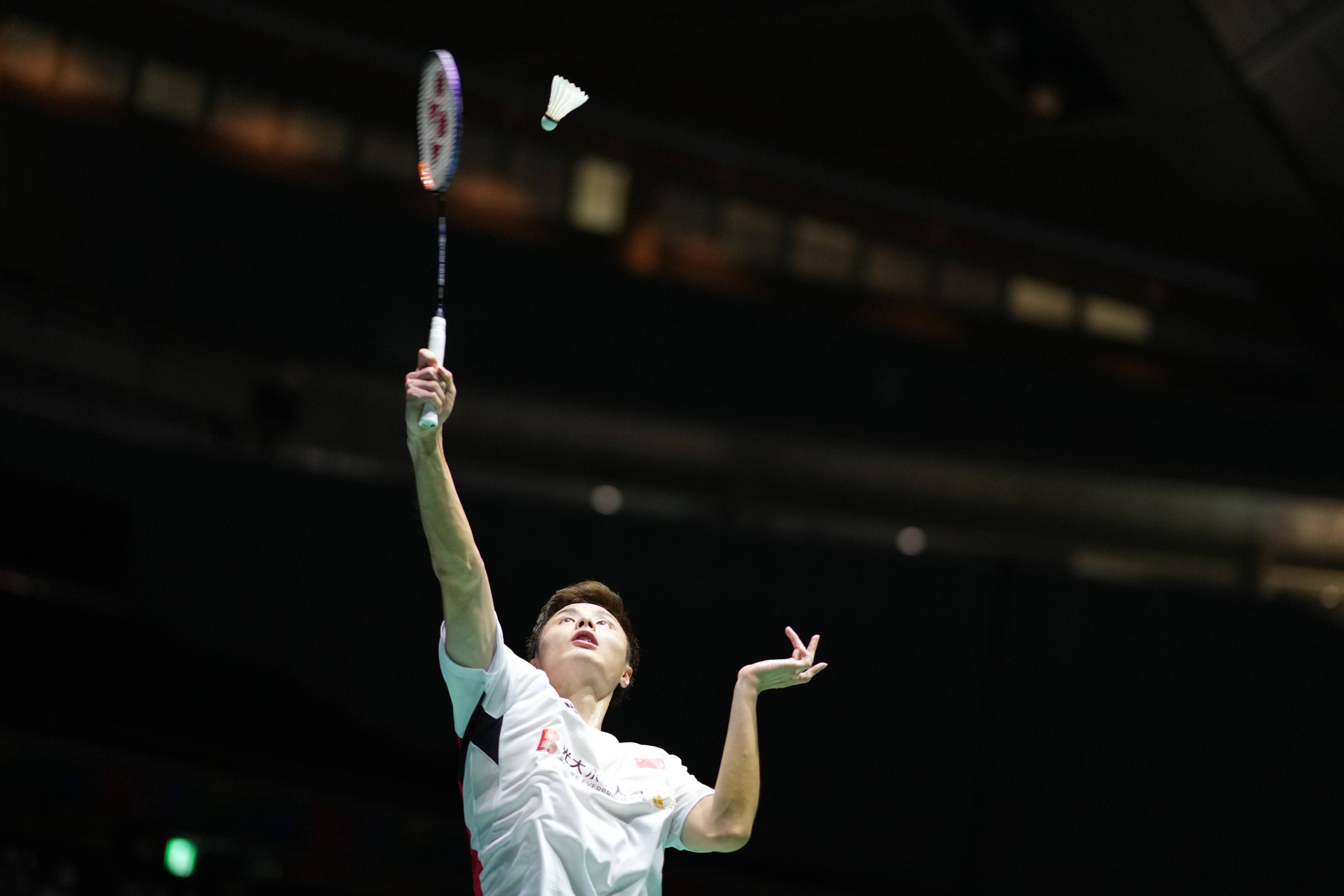 使得他在职 使得他在职