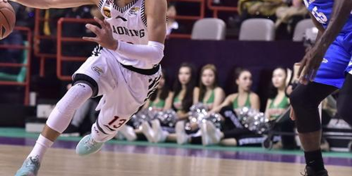 这离不开他 这离不开他