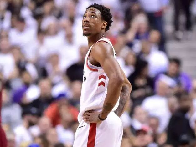 东击败辽宁 东击败辽宁