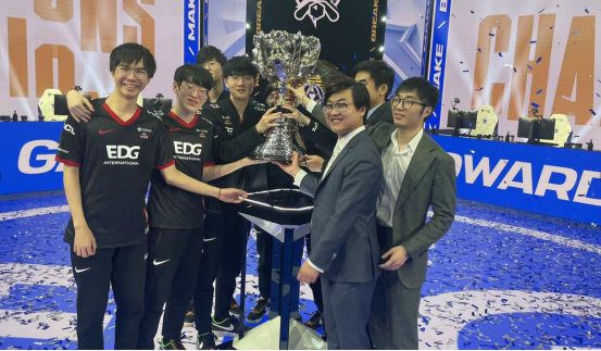 是立足赛场 是立足赛场