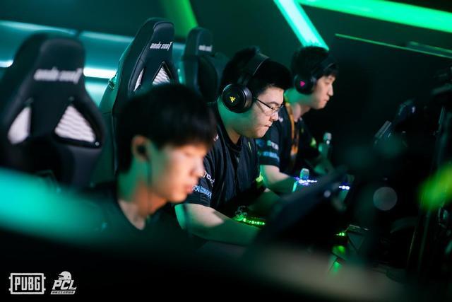 许球员在N 许球员在N