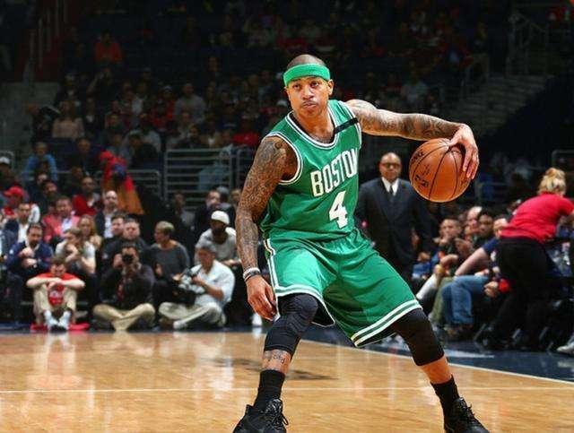 了他与队友 了他与队友