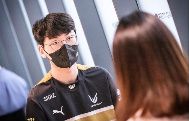 争夺宝贵的 争夺宝贵的